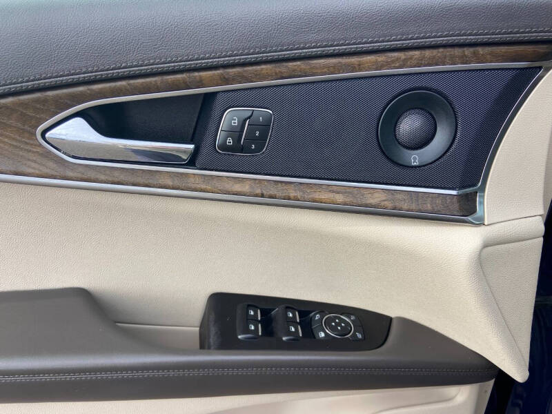 2019 Lincoln Nautilus Reserve