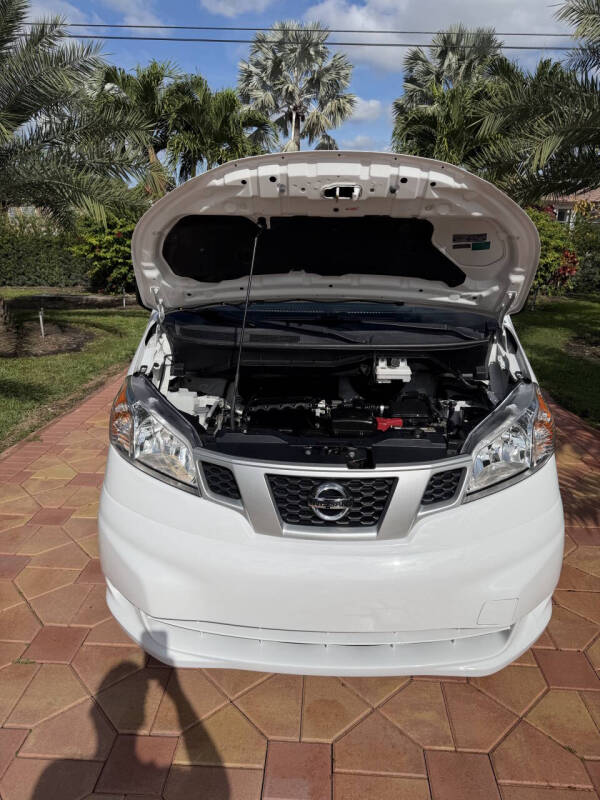 2020 Nissan NV200 SV