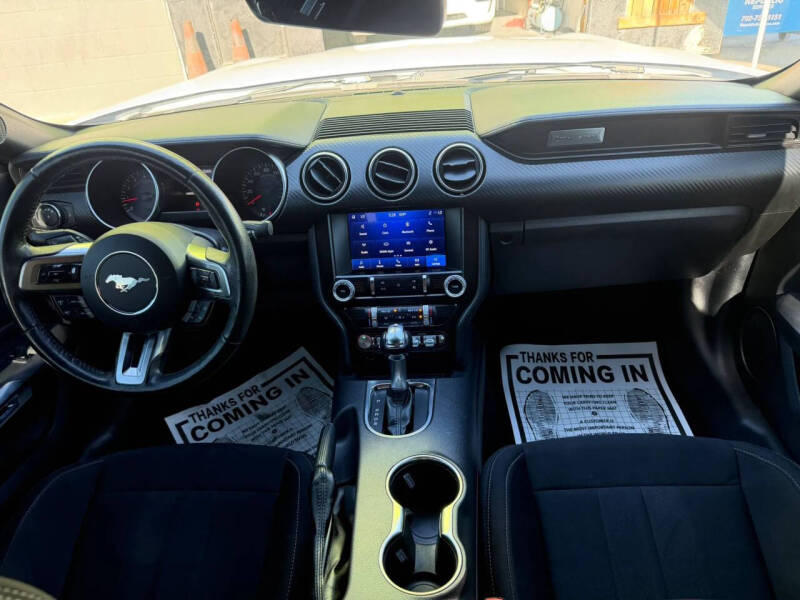 2022 Ford Mustang