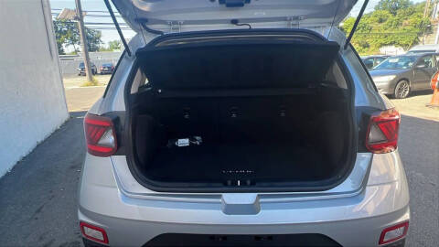 2022 Hyundai Venue SE