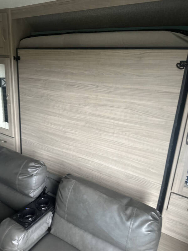 2021 Coachmen RV Freedom Express