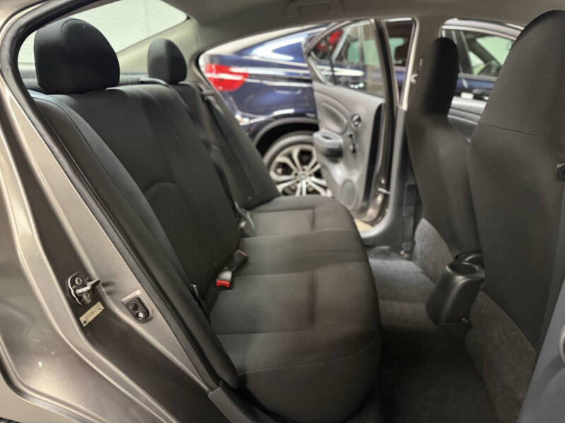 2015 Nissan Versa 1.6 S