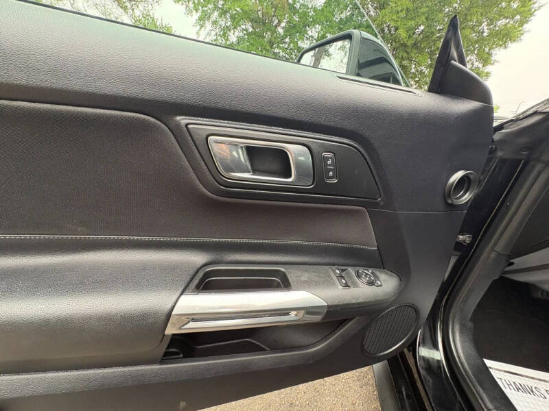 2018 Ford Mustang