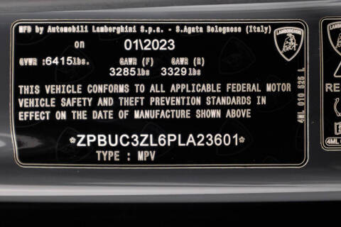 2023 Lamborghini Urus Performante