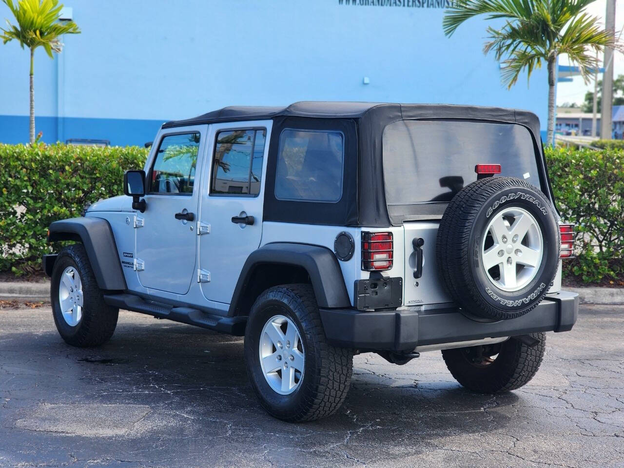 2012 Jeep Wrangler Unlimited for sale at JT AUTO INC in Oakland Park, FL