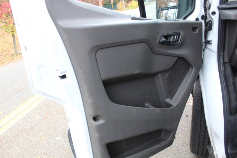 2022 Ford Transit 250