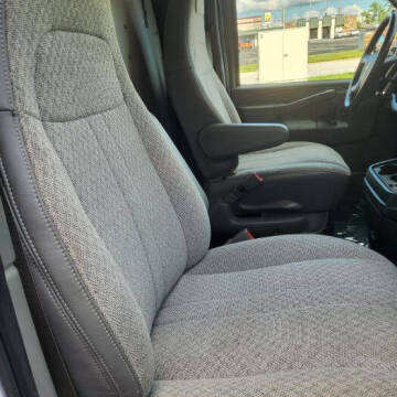 2017 Chevrolet Express 2500