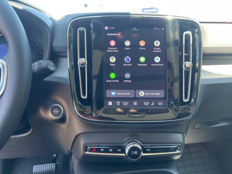 2026 Volvo XC40 B5 Core