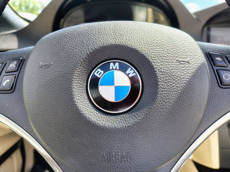 2012 BMW 3 Series 328i