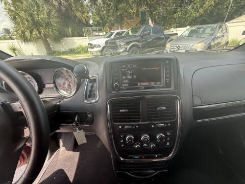 2017 Dodge Grand Caravan SE Plus