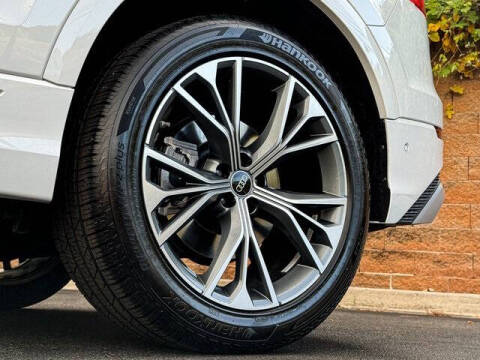 2025 Audi Q8 quattro Premium Plus 55 TFSI