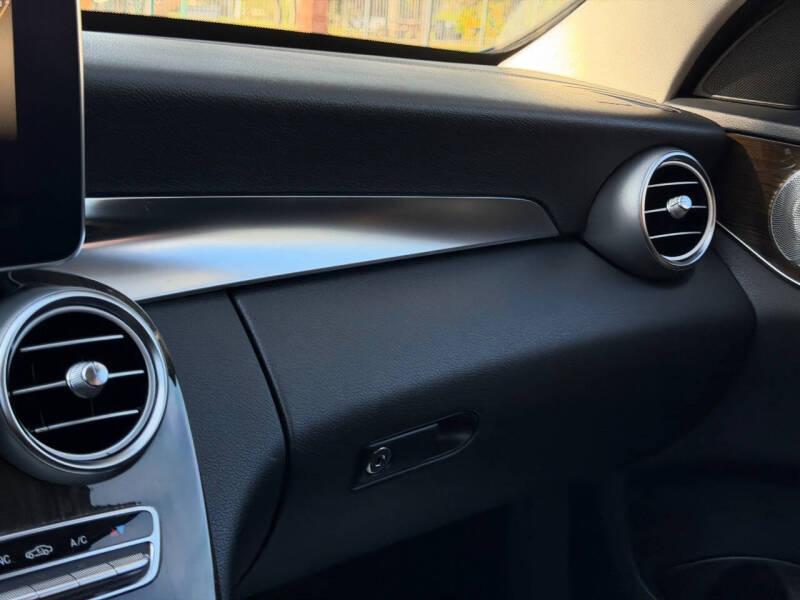 2015 Mercedes-Benz C-Class C 300 4MATIC