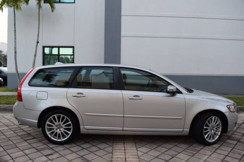 2011 Volvo V50 T5