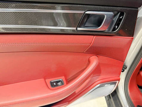 2017 Porsche Panamera Turbo