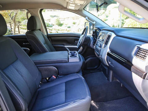 2017 Nissan Titan XD