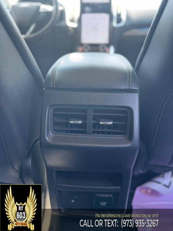 2023 Ford Edge Titanium