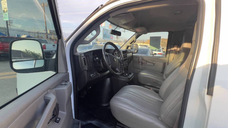 2021 Chevrolet Express 2500