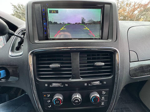 2014 Dodge Grand Caravan American Value Package