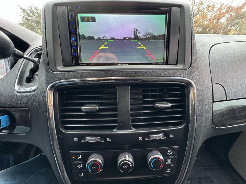 2014 Dodge Grand Caravan American Value Package