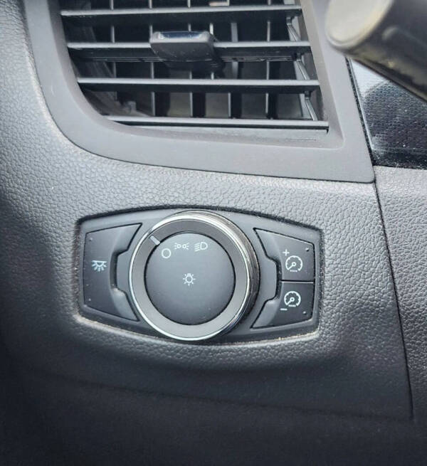 2011 Ford Edge SE