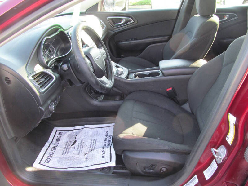 2016 Chrysler 200 Limited