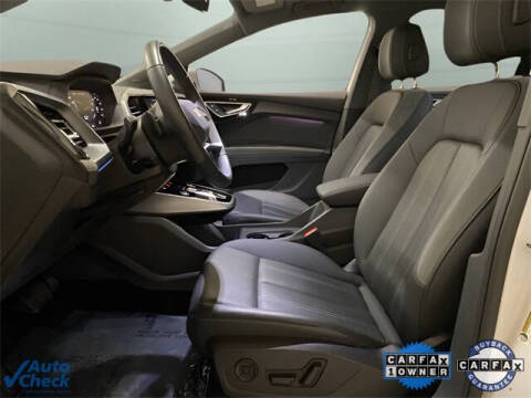 2024 Audi Q4 e-tron quattro Premium Plus 50