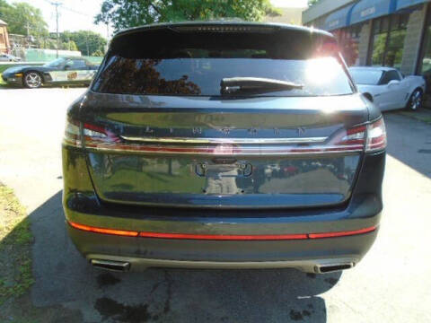 2022 Lincoln Nautilus Black Label