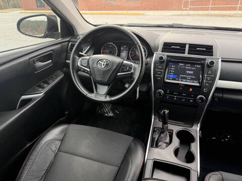 2016 Toyota Camry SE