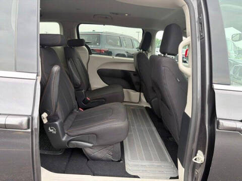 2020 Chrysler Pacifica Touring