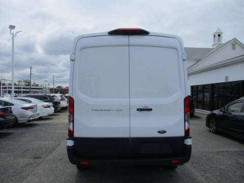 2025 Ford Transit 250