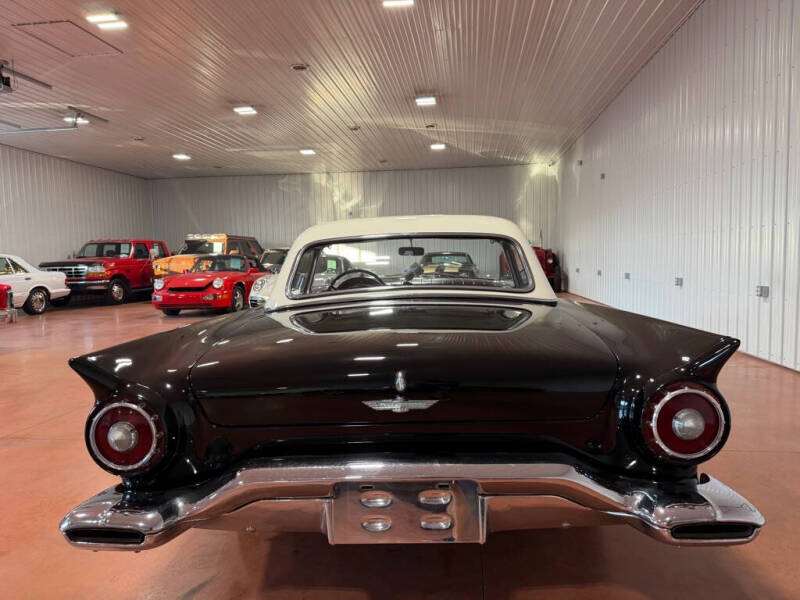 1957 Ford Thunderbird