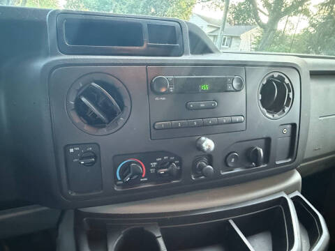 2012 Ford E-Series E-250