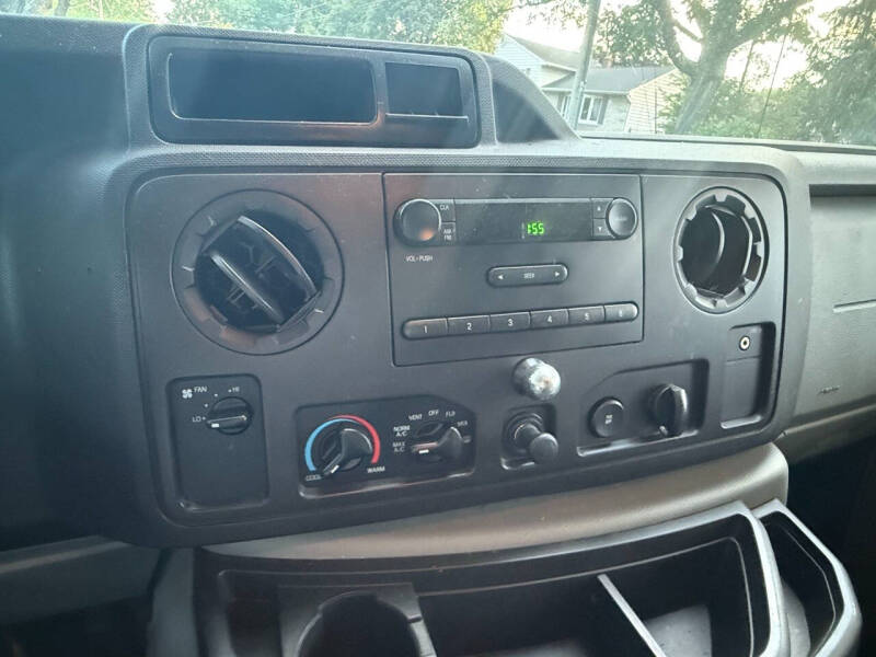2012 Ford E-Series E-250