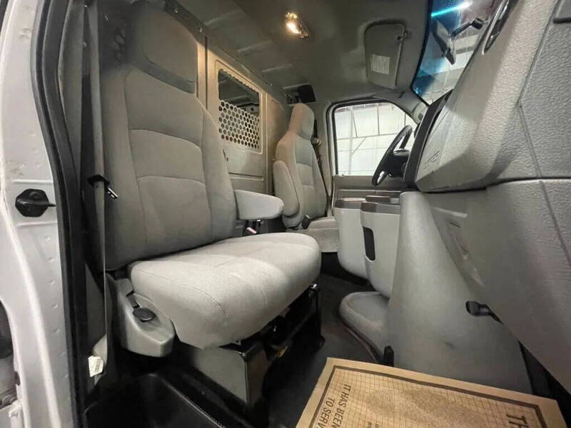2014 Ford E-Series E-250
