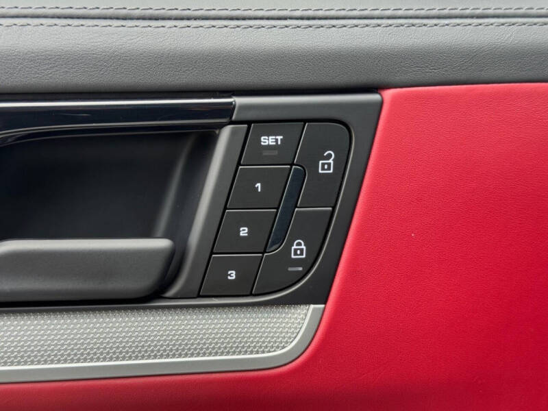 2024 Porsche Cayenne