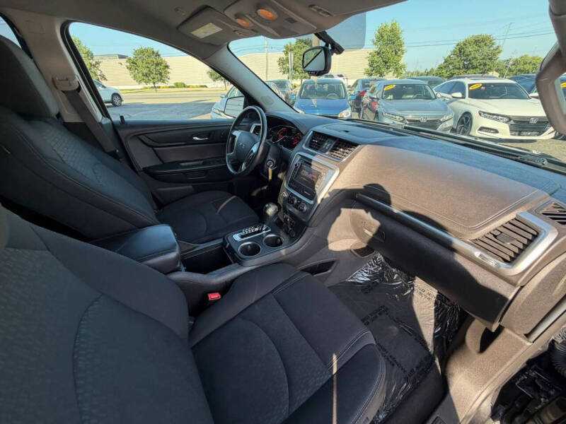 2015 GMC Acadia SLE-2