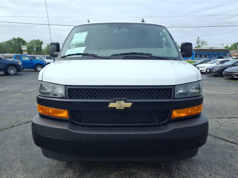 2023 Chevrolet Express 2500