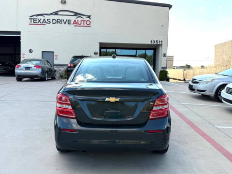 2017 Chevrolet Sonic LS Manual