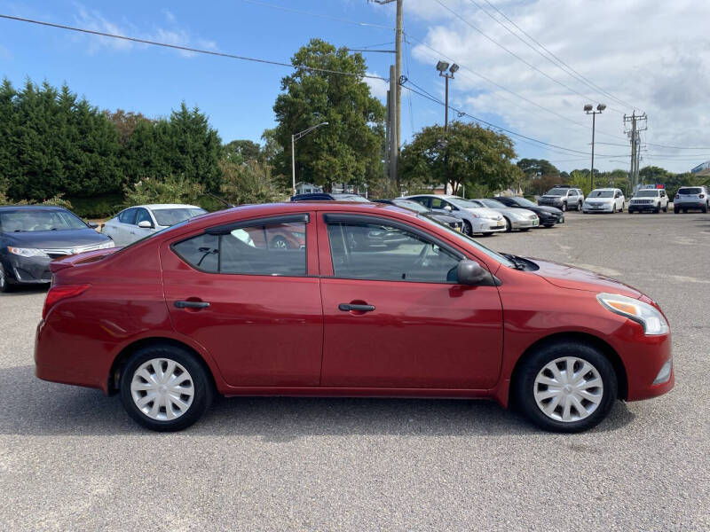 2015 Nissan Versa 1.6 S Plus