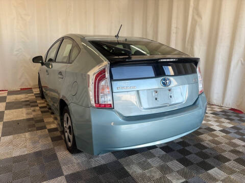 2014 Toyota Prius Two