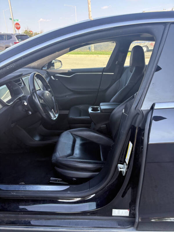 2016 Tesla Model S 90D