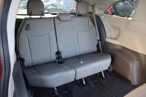 2021 Toyota Sienna Limited 7-Passenger