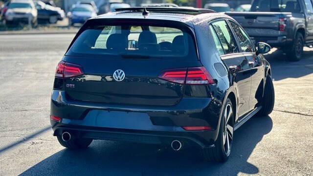 2019 Volkswagen Golf GTI SE
