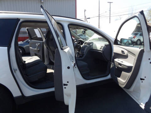 2012 Chevrolet Traverse LS