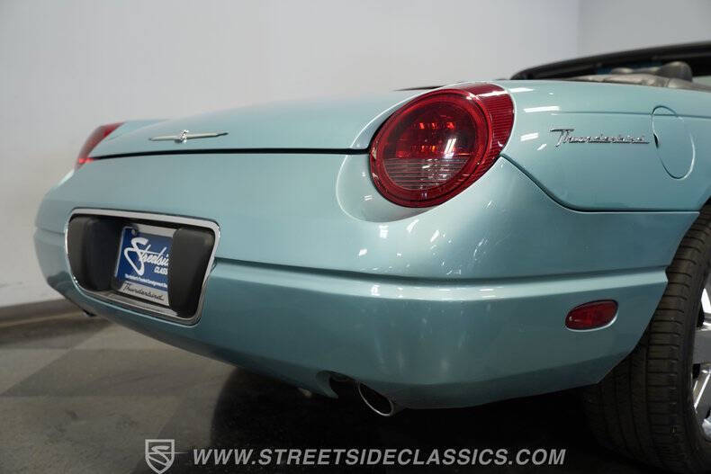 2002 Ford Thunderbird Deluxe
