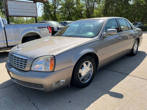 2004 Cadillac DeVille for sale at Town and Country Auto Sales in Jefferson City MO