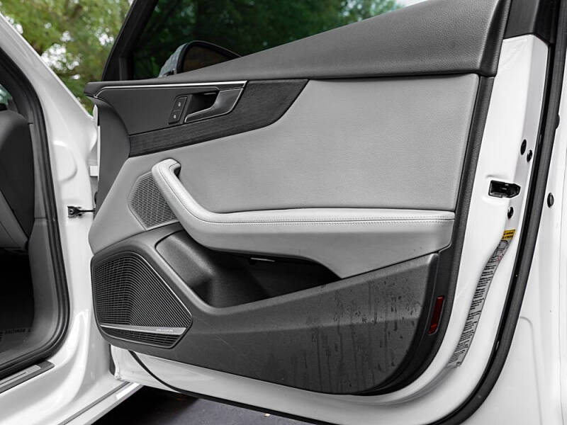 2018 Audi A4 2.0T quattro Prestige