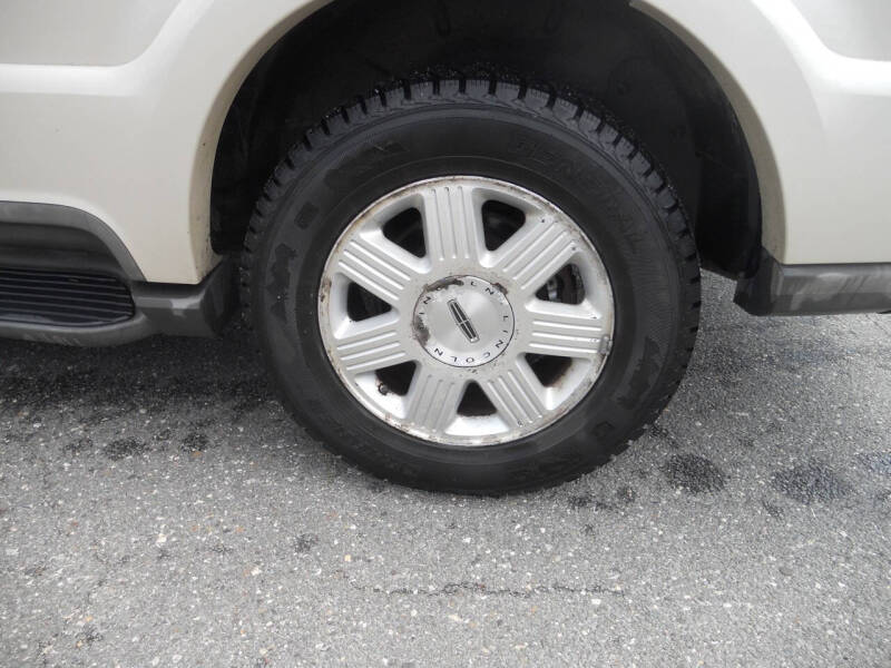 2005 Lincoln Aviator Luxury