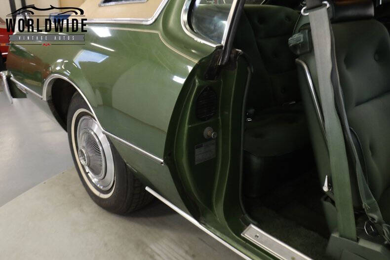 1974 Ford Thunderbird