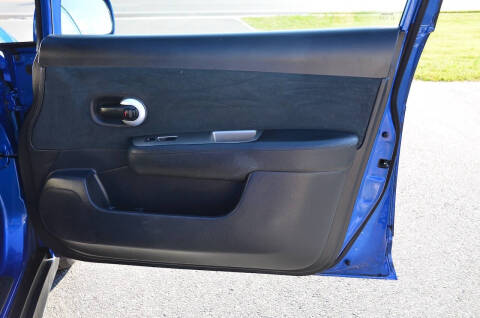 2011 Nissan Versa 1.8 S